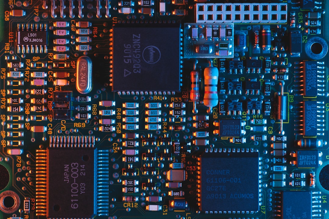 طراحی برد PCB چهار لایه در نرمافزار تخصصی